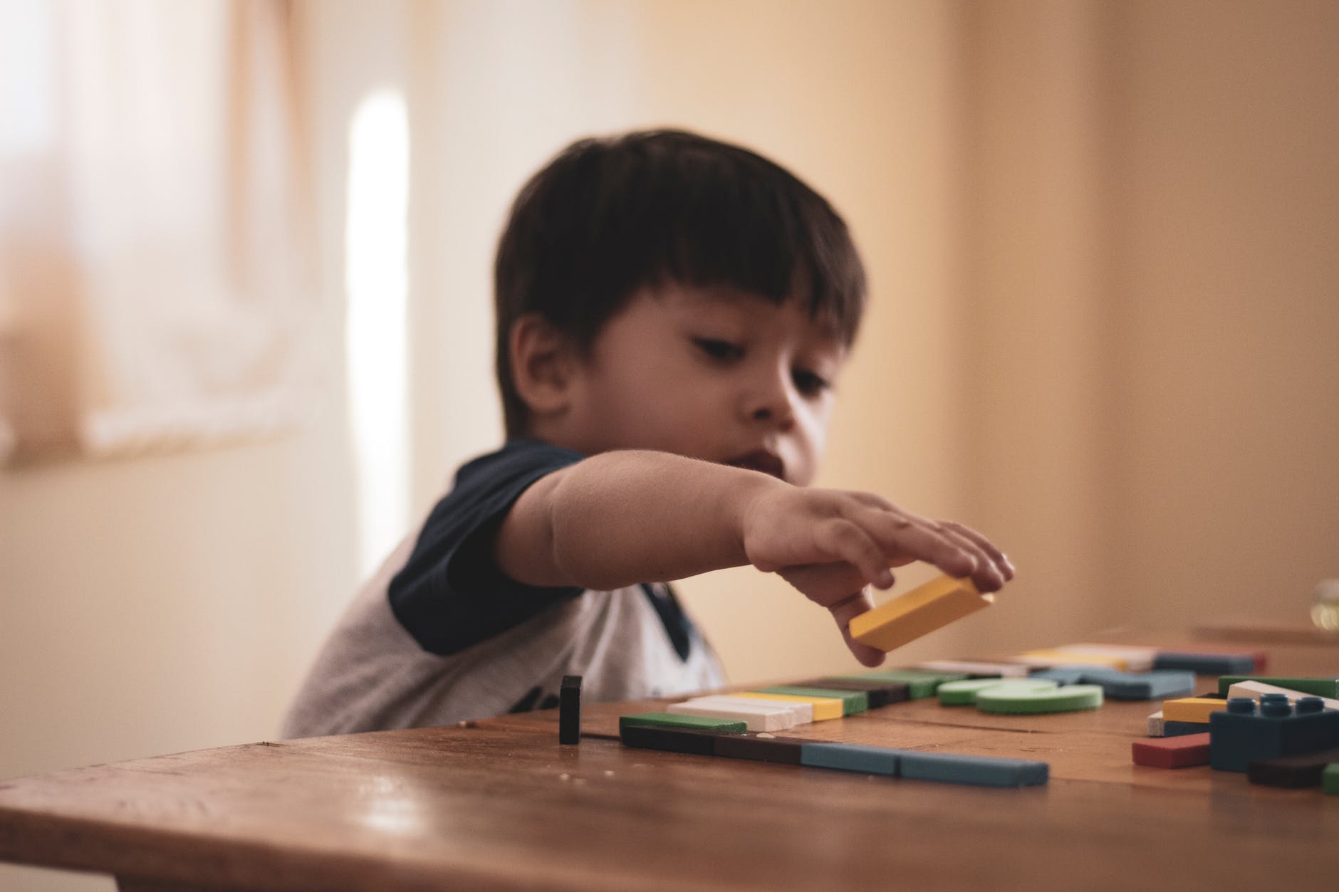 Less Mess Playtime with a Montessori Work Mat ⋆ Exploring Domesticity