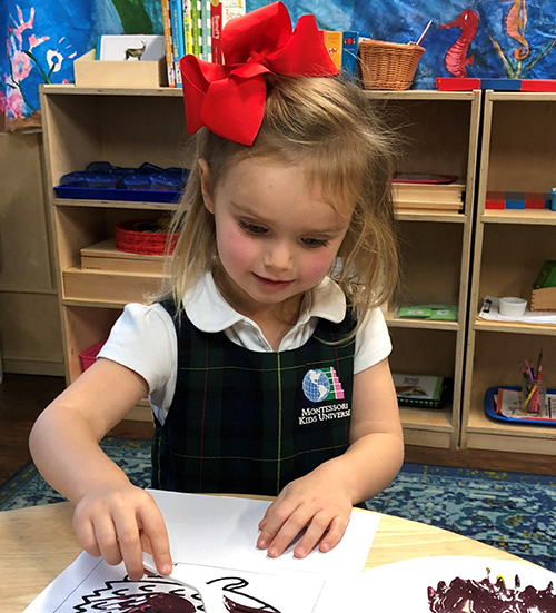 Pre-Primary Learning Programs | Montessori Kids Universe
